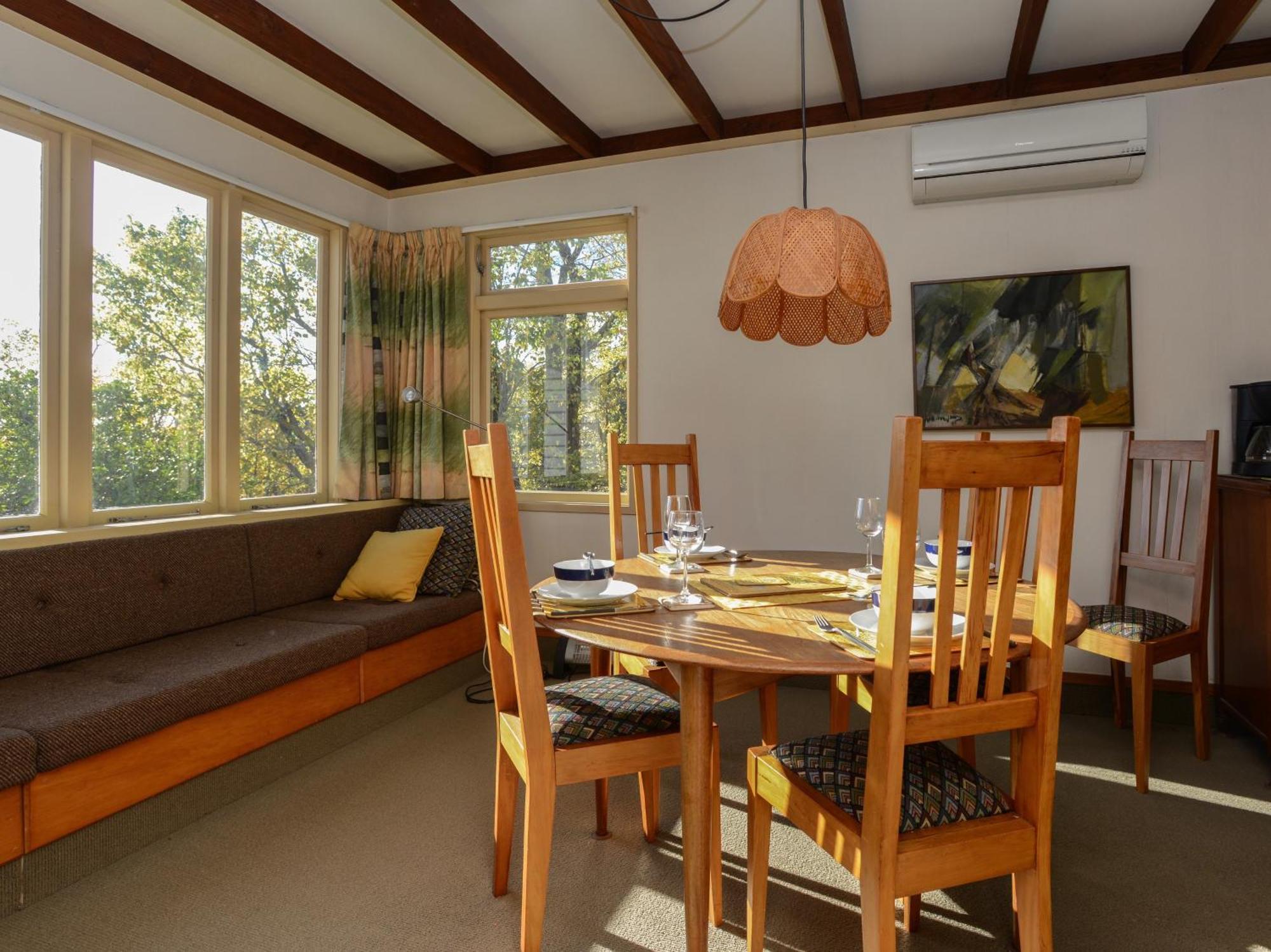 Jacaranda Lodge - Napier Hill Holiday Home Buitenkant foto